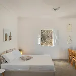 Studio Home * Naousa
