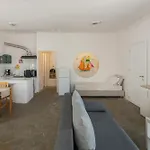 Studio Home Apartment Naousa (Paros)