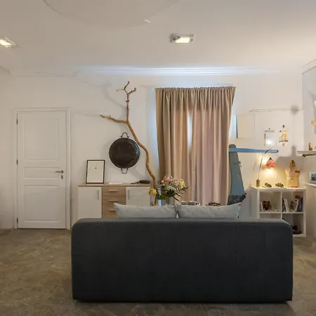 Daire Studio Home