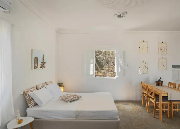 Studio Home * Naousa (Paros)